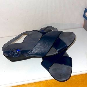TROTTERS SANDALS